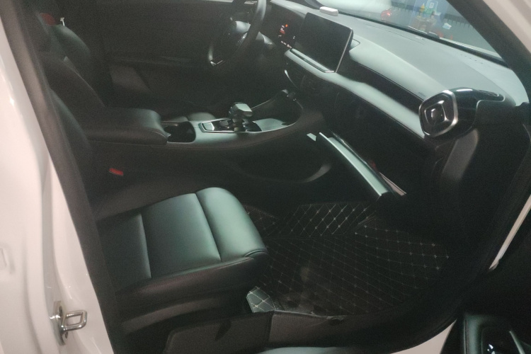 MG 5 2024 immagine di auto #24