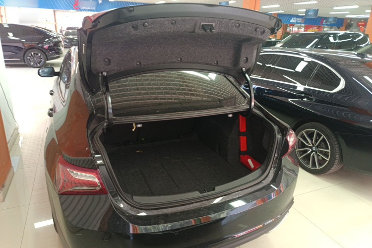 Chevrolet Malibu XL 2022 immagine di auto #24