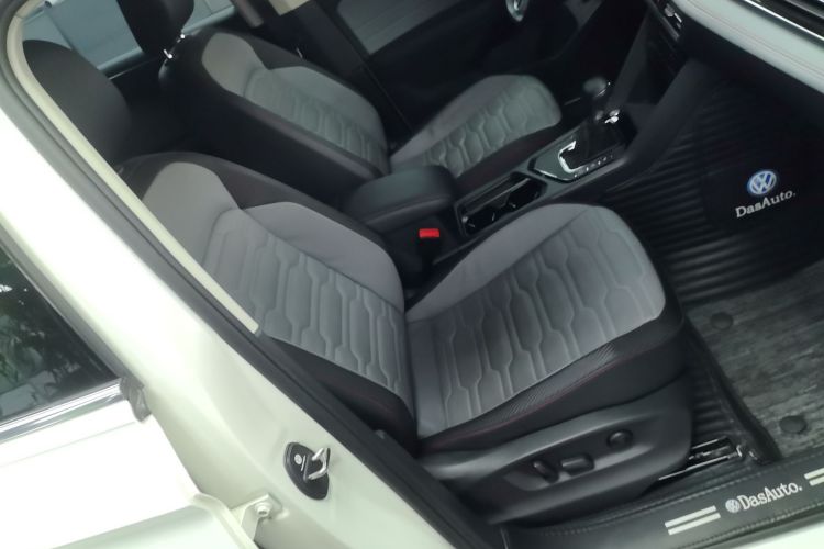 Volkswagen Tiguan X 2023 car image #24