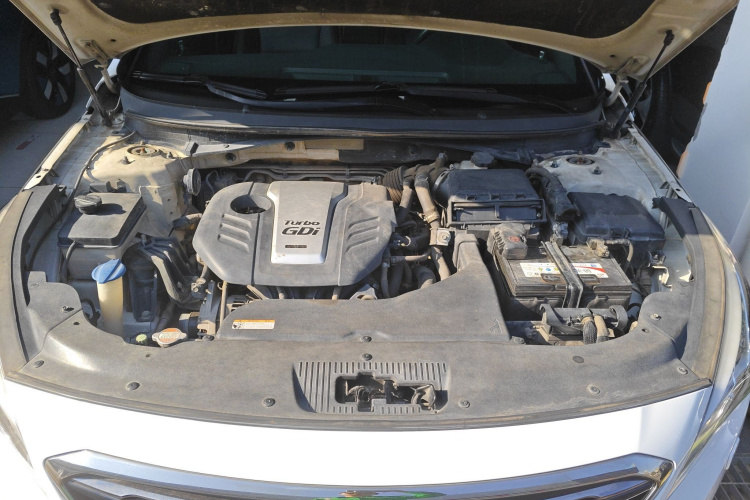 Hyundai Sonata 2015 car image #24