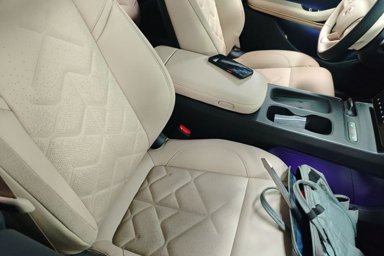 蔚来 蔚来ET5T 2025 汽车图片 #24