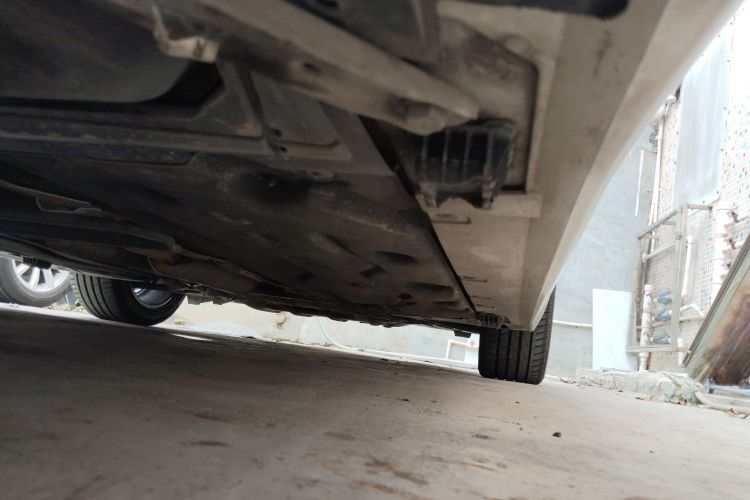 BMW 1 Series 2018 immagine di auto #24