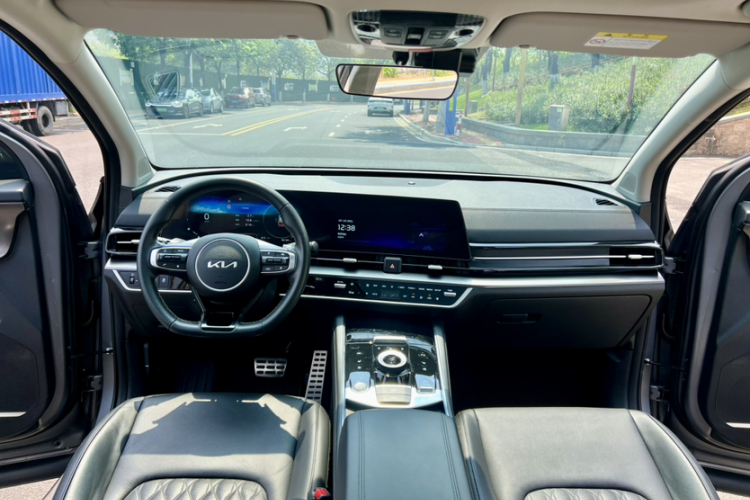 起亚 狮铂拓界 2022 汽车图片 #24