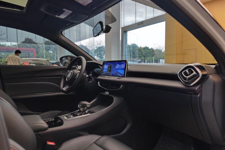 5 2024 car image #24
