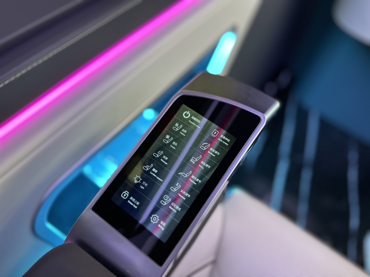 Toyota Hiace 2024 #24 Toyota Hiace 2024 car image #24