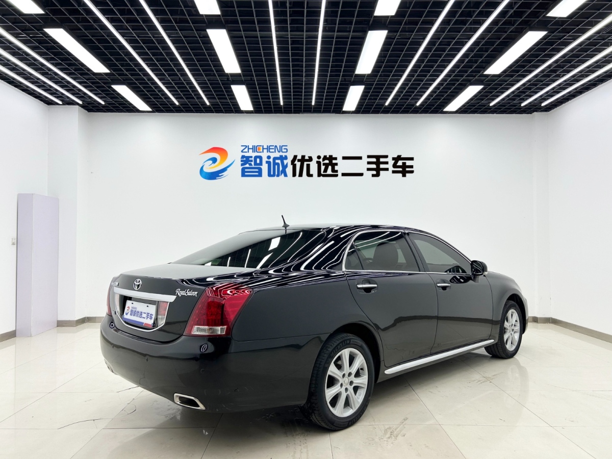 丰田 皇冠 2010 汽车图片 #24