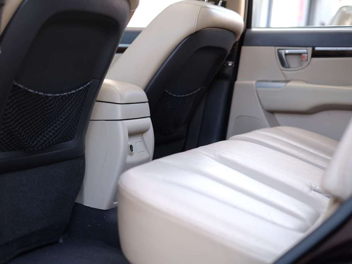 Hyundai Santa Fe Classic 2011 immagine di auto #24