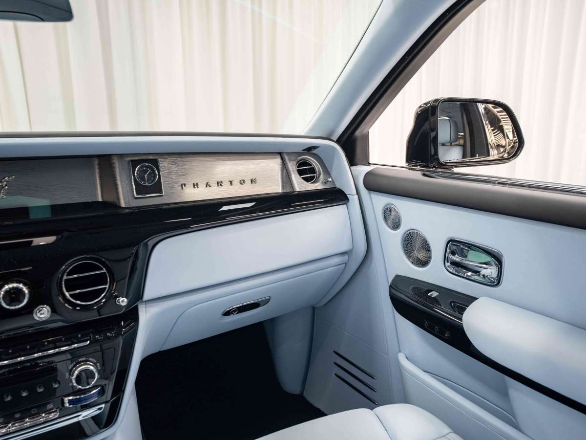 劳斯莱斯 幻影 2023 汽车图片 #24