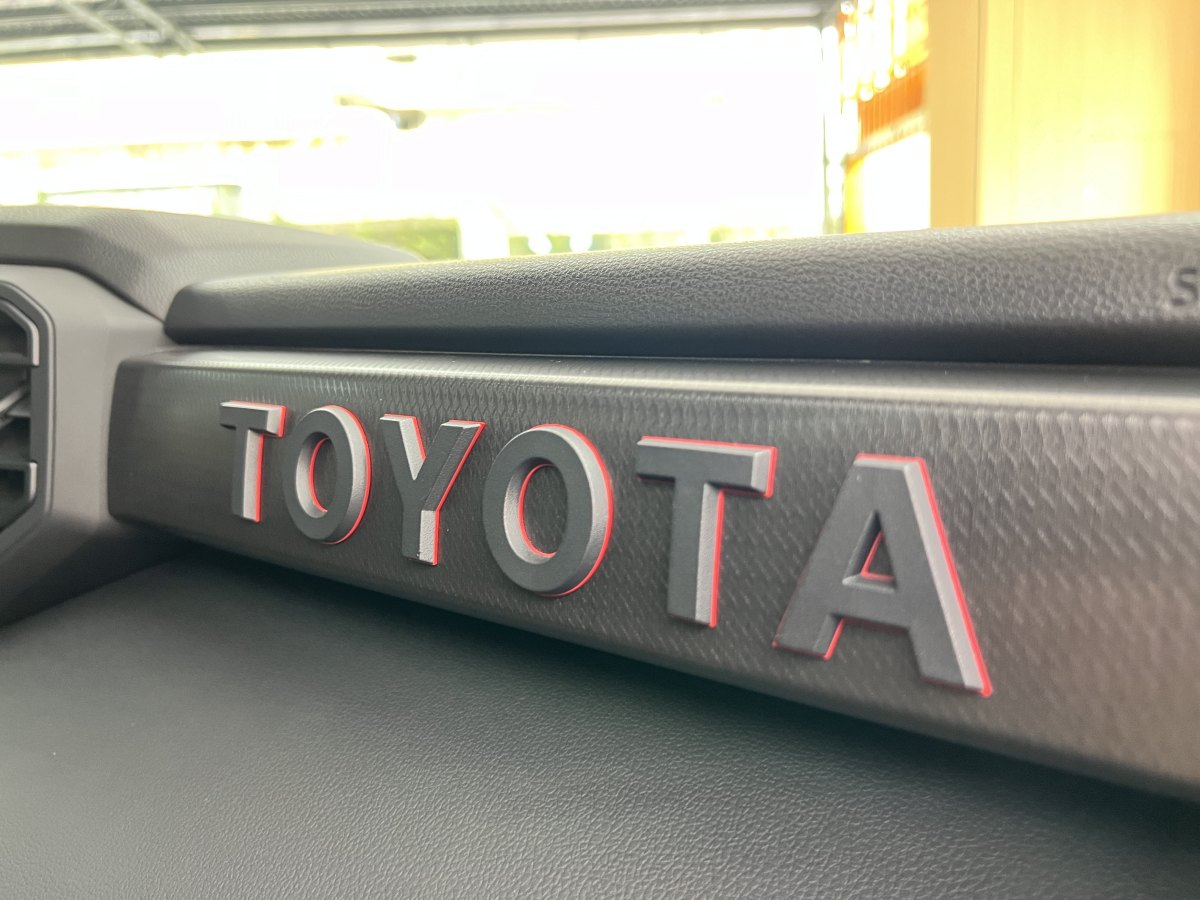 Toyota Sequoia 2024 #24 Toyota Sequoia 2024 imagen de coche #24