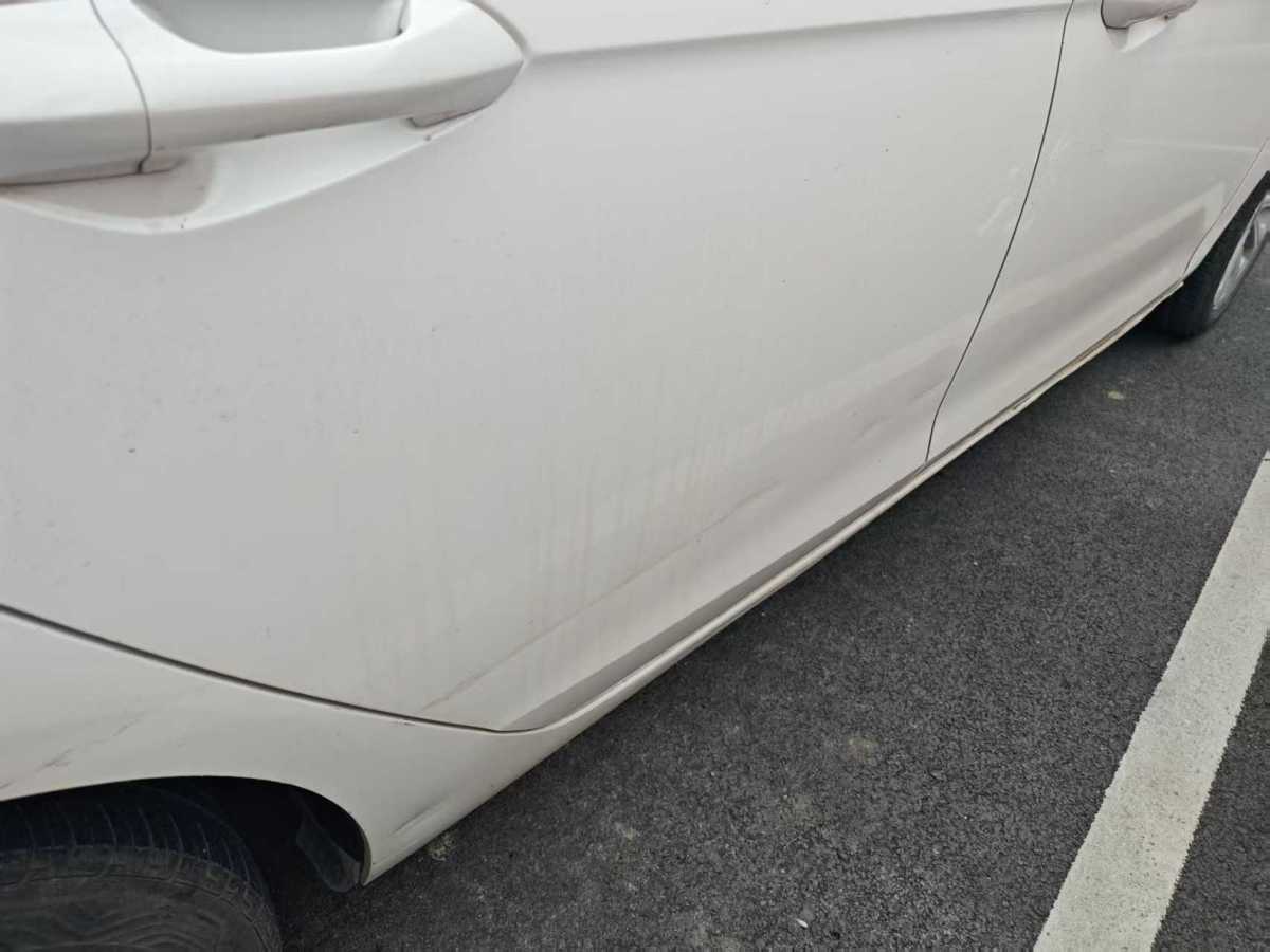 Ford Escort 2015 car image #24