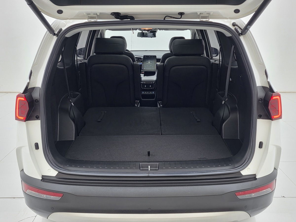 Hyundai Custo 2021 car image #24