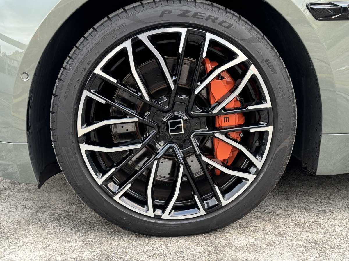 极氪 极氪001 FR 2024 汽车图片 #24