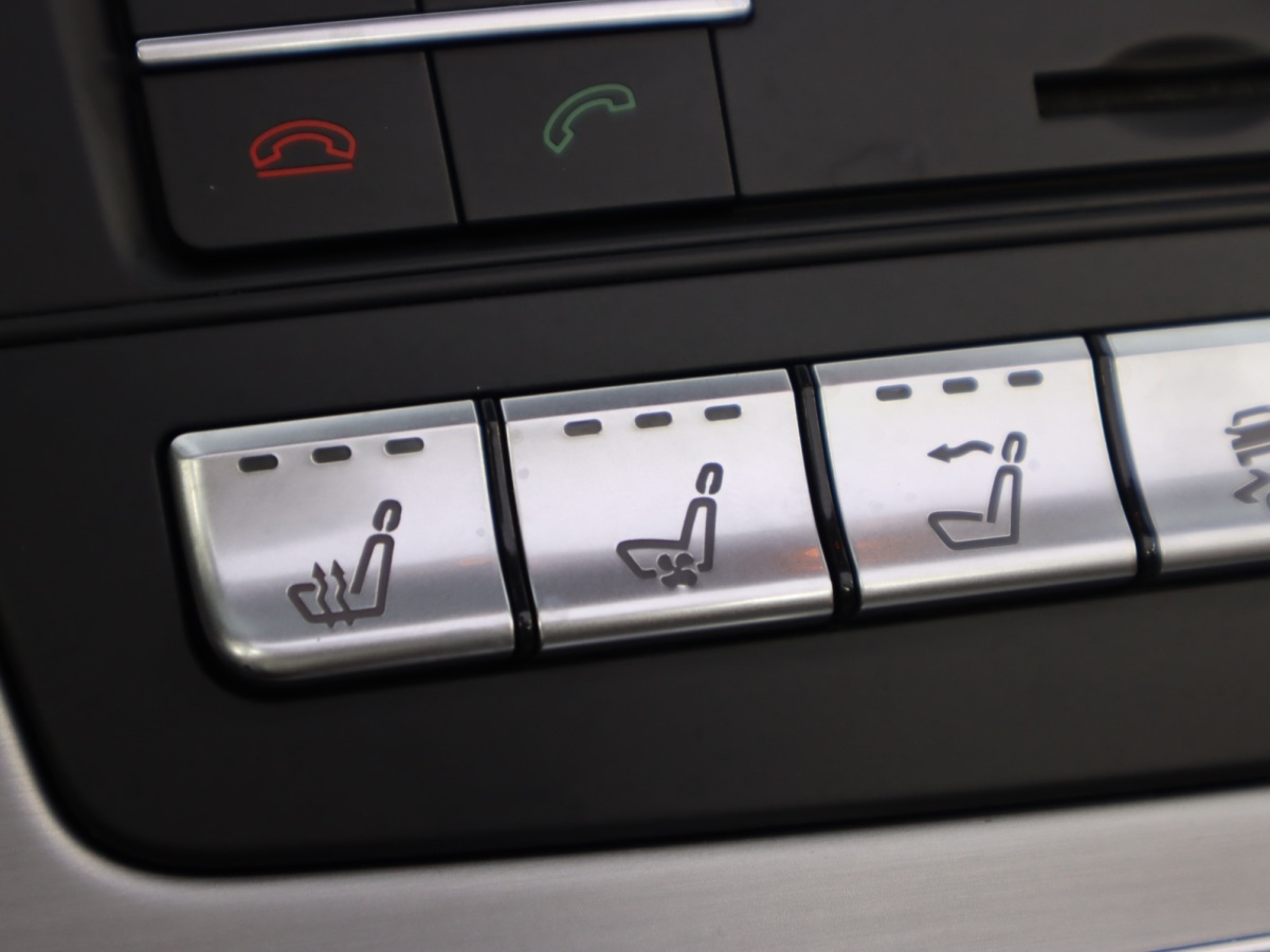 Mercedes-Benz SL Class 2019 car image #24