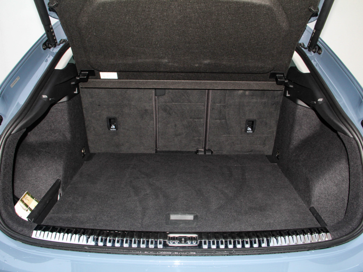 Audi 2022 car image #24