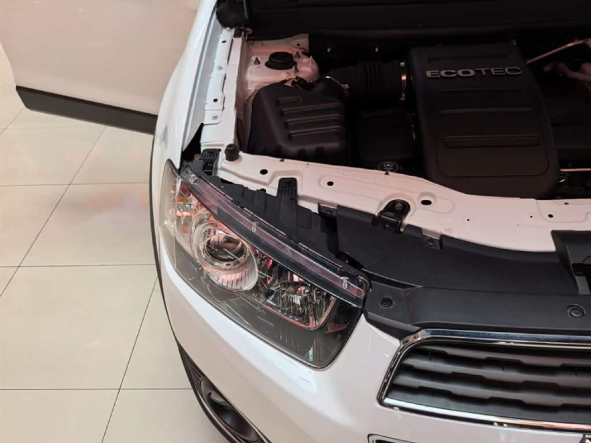 Chevrolet Captiva 2017 car image #24