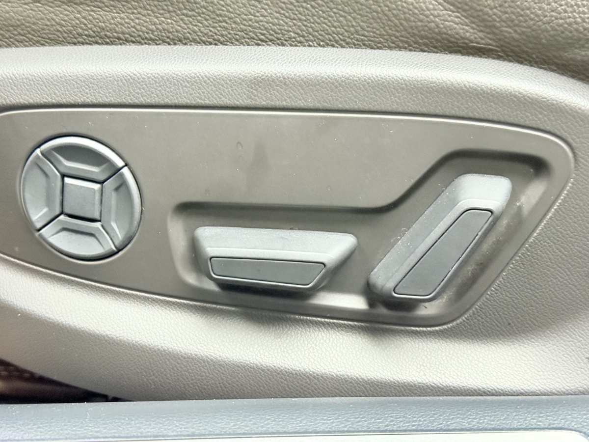 Audi A8 2018 #24 Audi A8 2018 car image #24