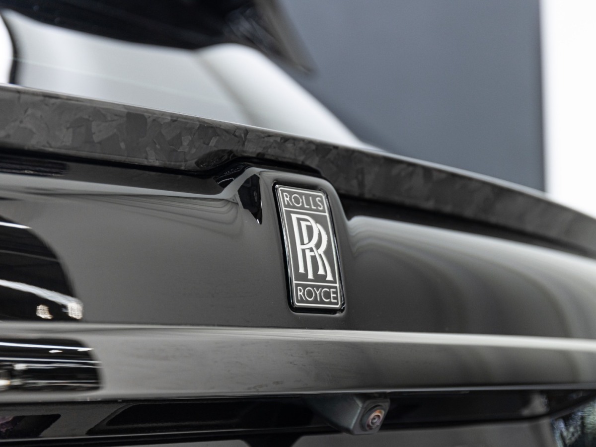 Rolls-Royce Cullinan 2021 car image #24