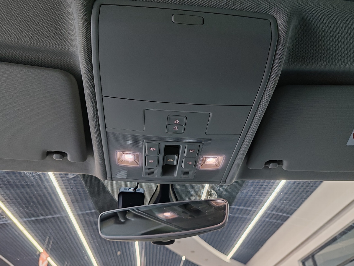 Volkswagen Tiguan X 2022 car image #24