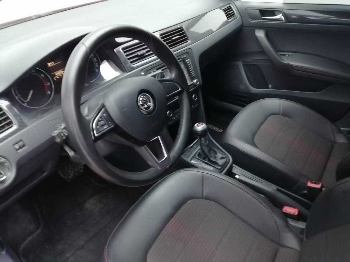 Skoda Rapid Spaceback 2016 immagine di auto #24