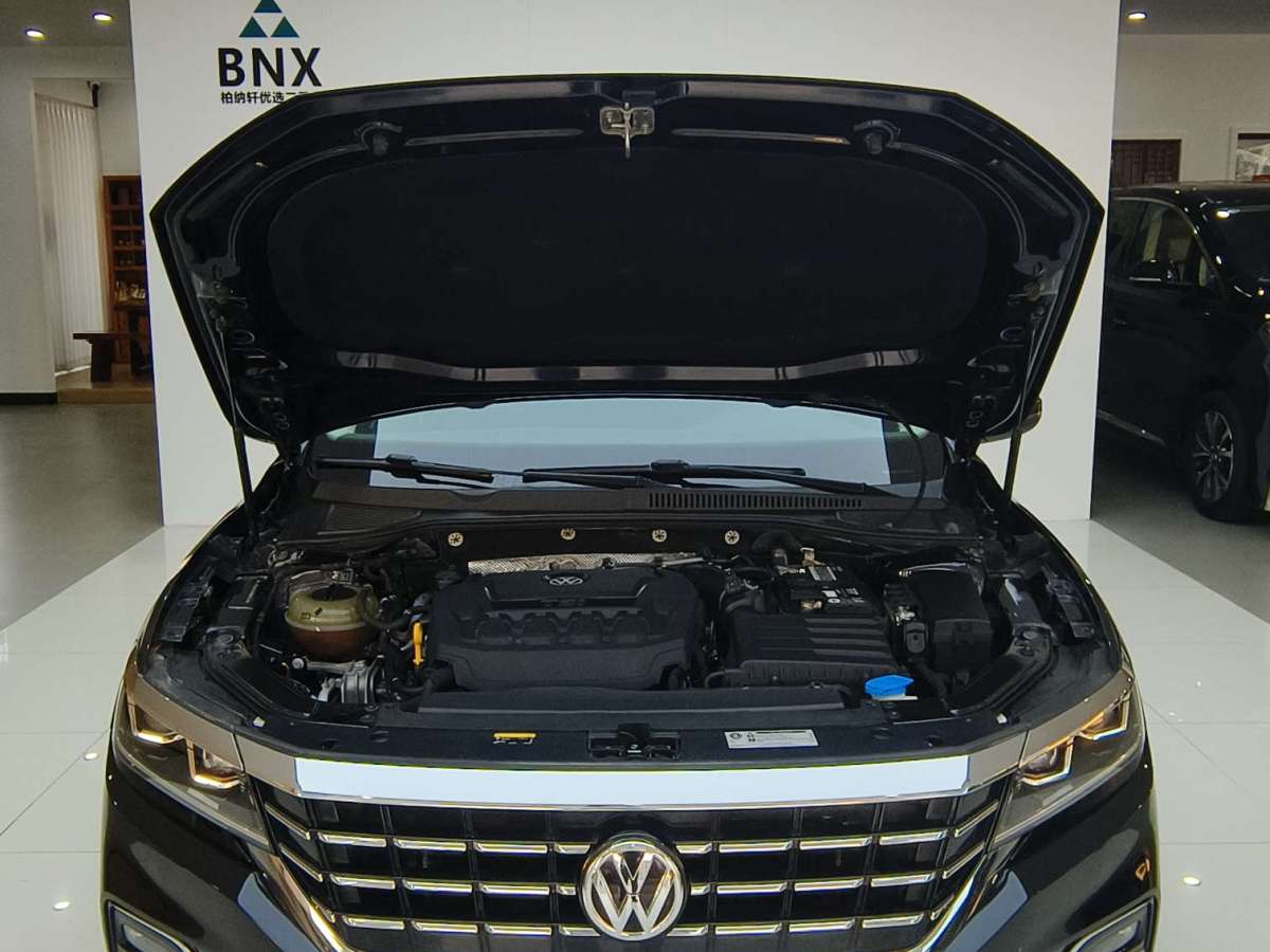 Volkswagen Passat 2020 car image #24