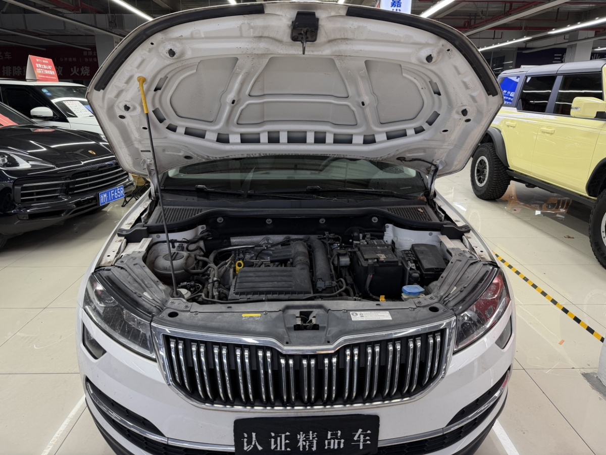 Skoda Karoq 2019 изображение автомобиля #24