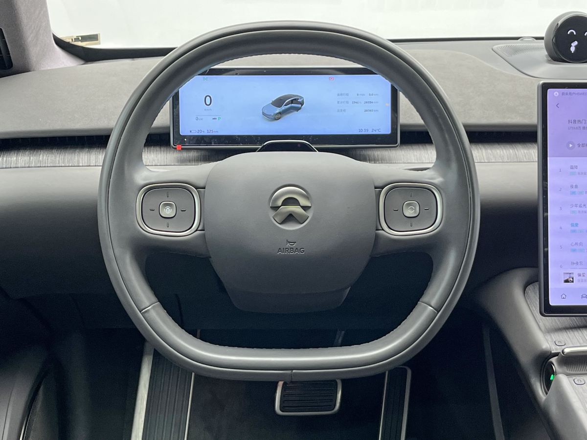 蔚来 蔚来ET7 2023 汽车图片 #24