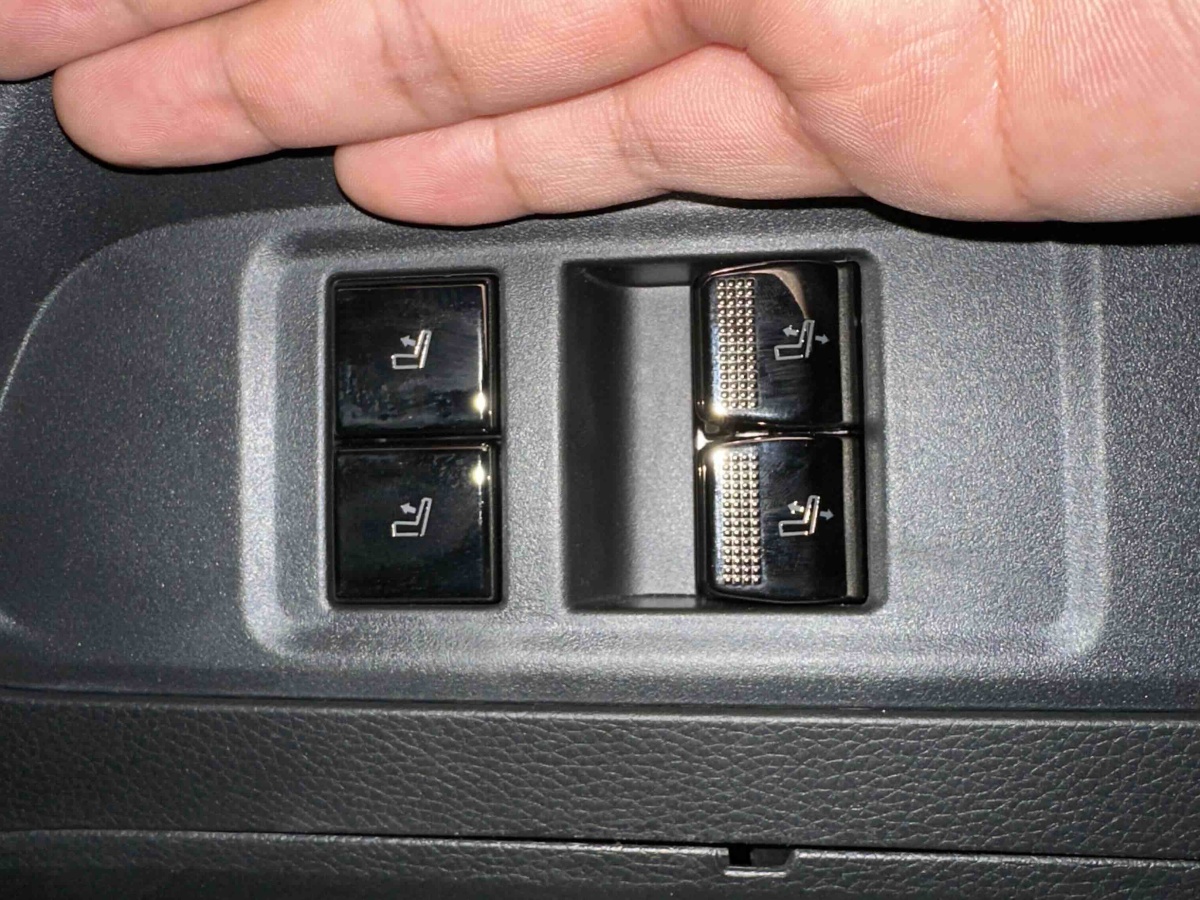 GAC Trumpchi ES9 2025 car image #24