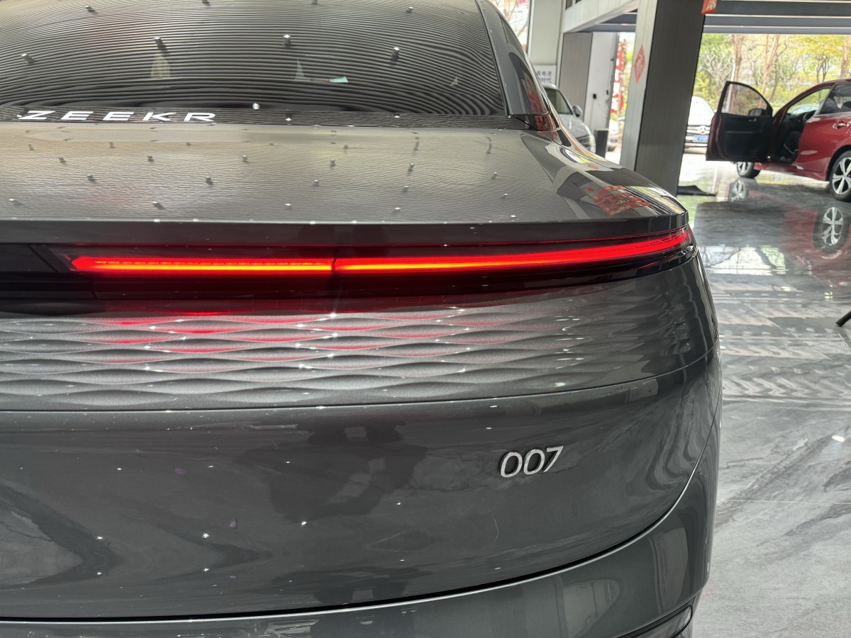 极氪 极氪007 2024 汽车图片 #24
