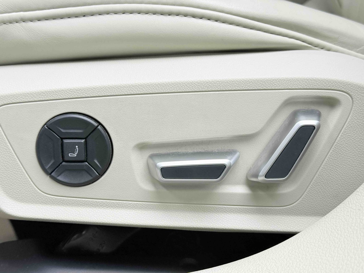 Audi A6L 2021 #24 Audi A6L 2021 car image #24