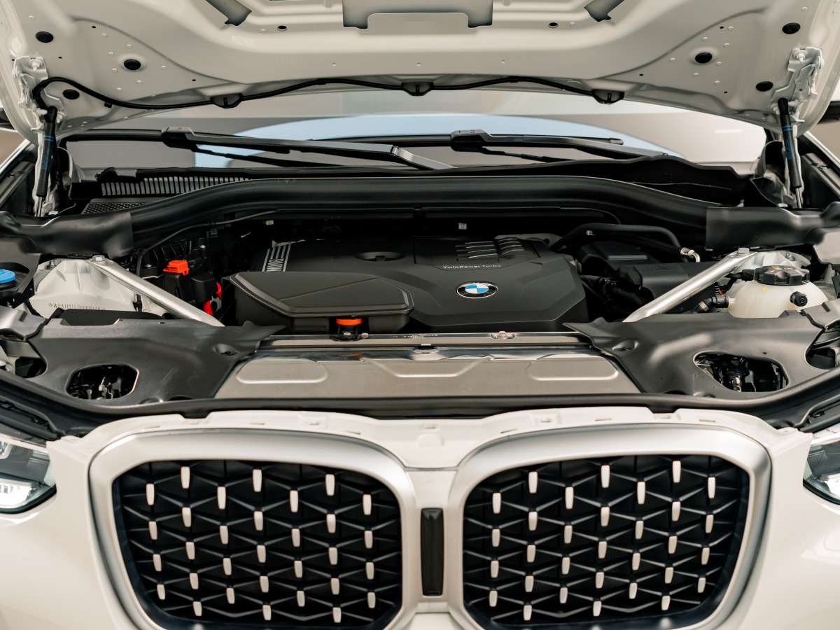 BMW X4 2025 صورة سيارة #24