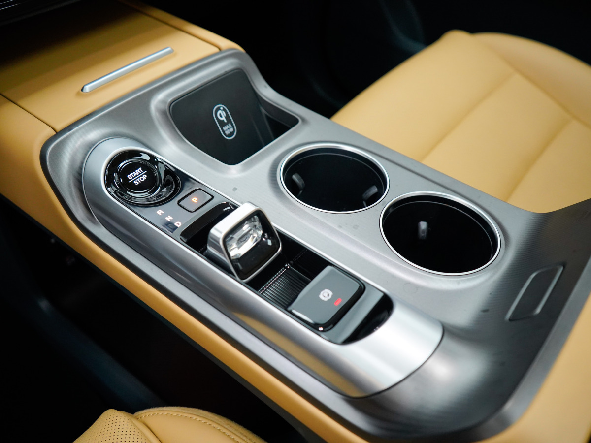 GAC Trumpchi E8 New Energy 2024 car image #24