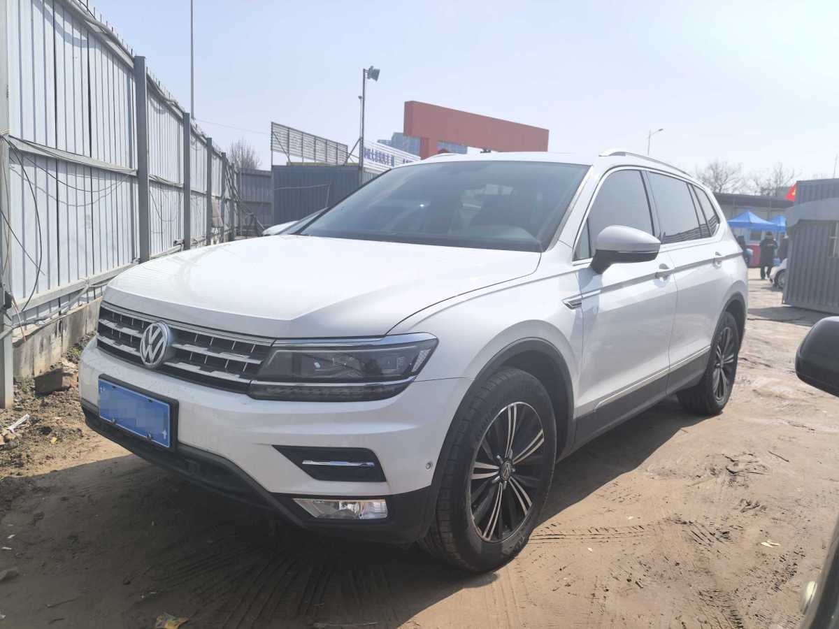 Volkswagen Tiguan X 2018 car image #24