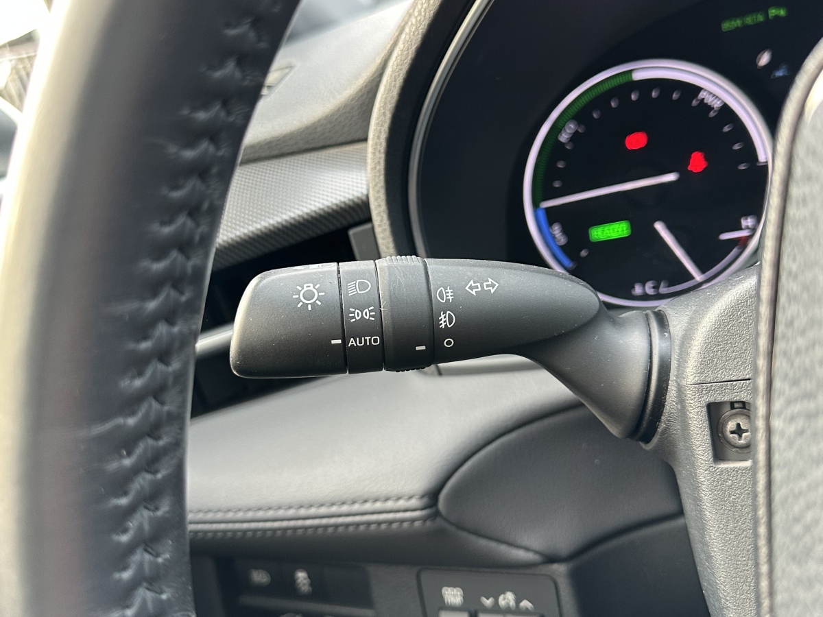 Toyota Avalon 2019 car image #24