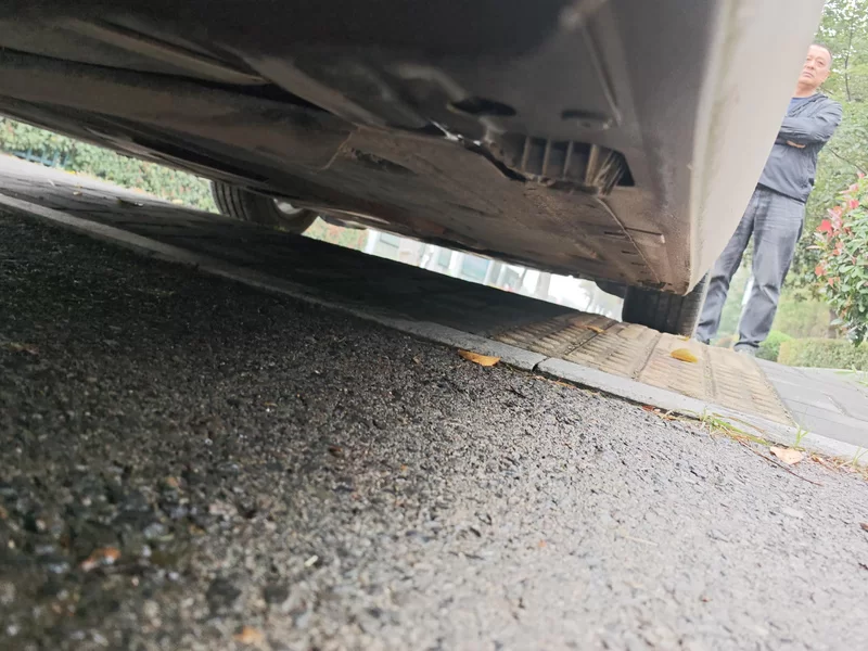 BMW 3 Series (Imported) 2012 car image #24