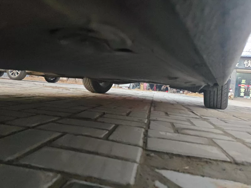 Volkswagen Touran 2015 car image #24