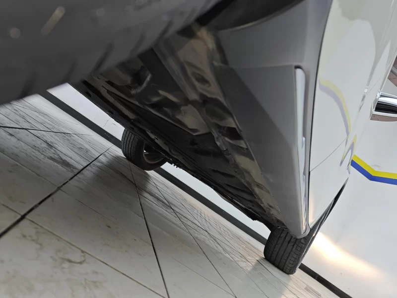 Mercedes-Benz GLA Class 2018 car image #24