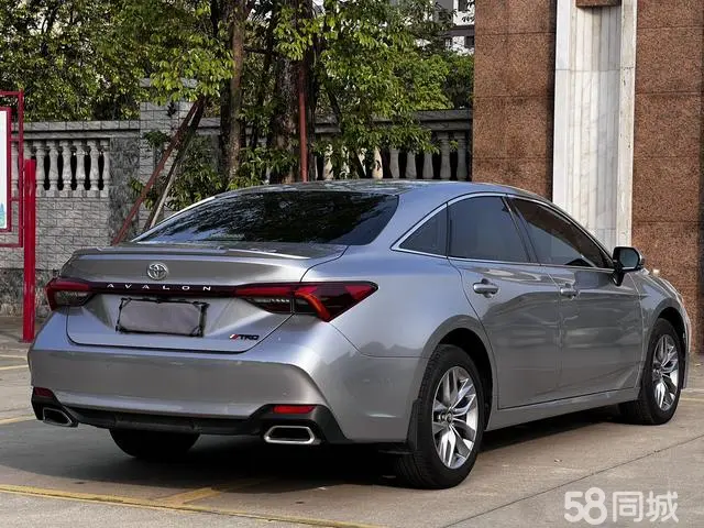 Toyota Avalon 2020 car image #24