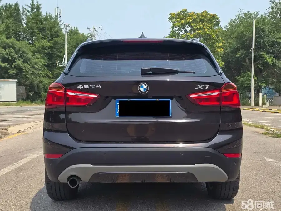 BMW i5 M60 2017 car image #24