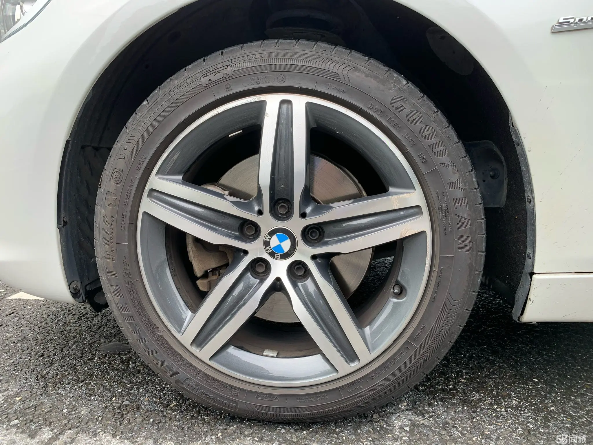 BMW 2 Series Gran Tourer 2017 car image #24