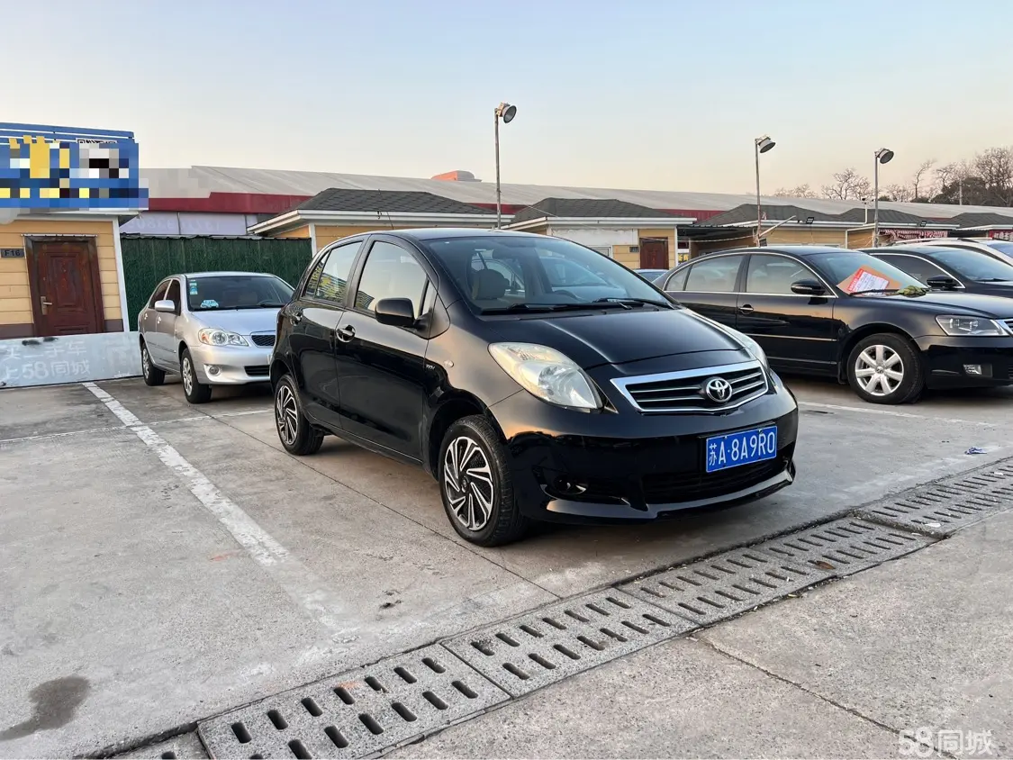 Toyota Yaris 2010 imagem de carro #24