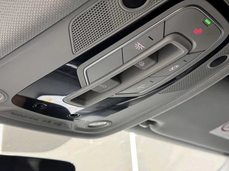 Audi A4 2019 immagine di auto #24