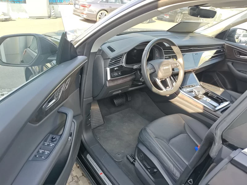 Audi RS Q8 2024 car image #24