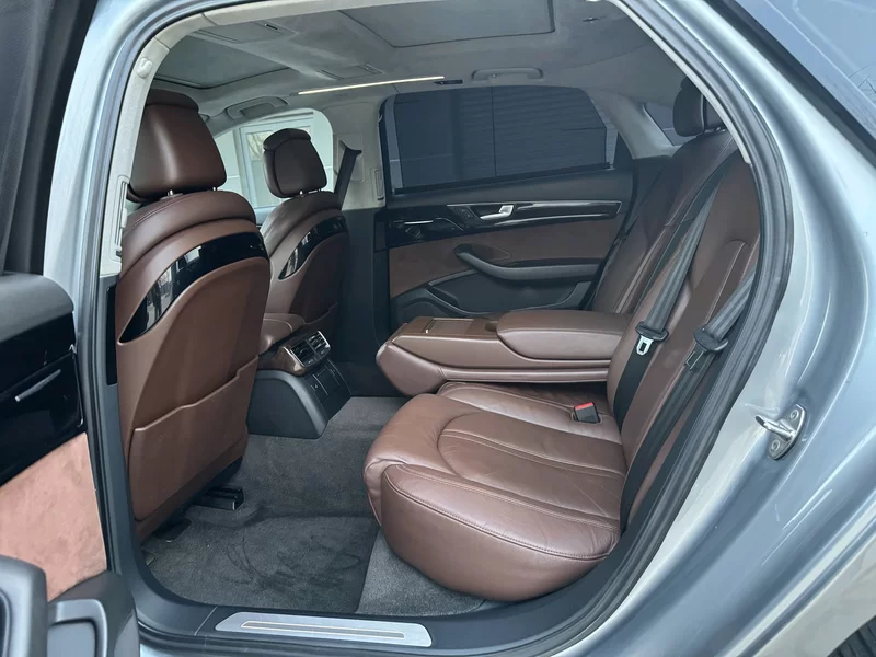 Audi A8 2011 #24 Audi A8 2011 car image #24