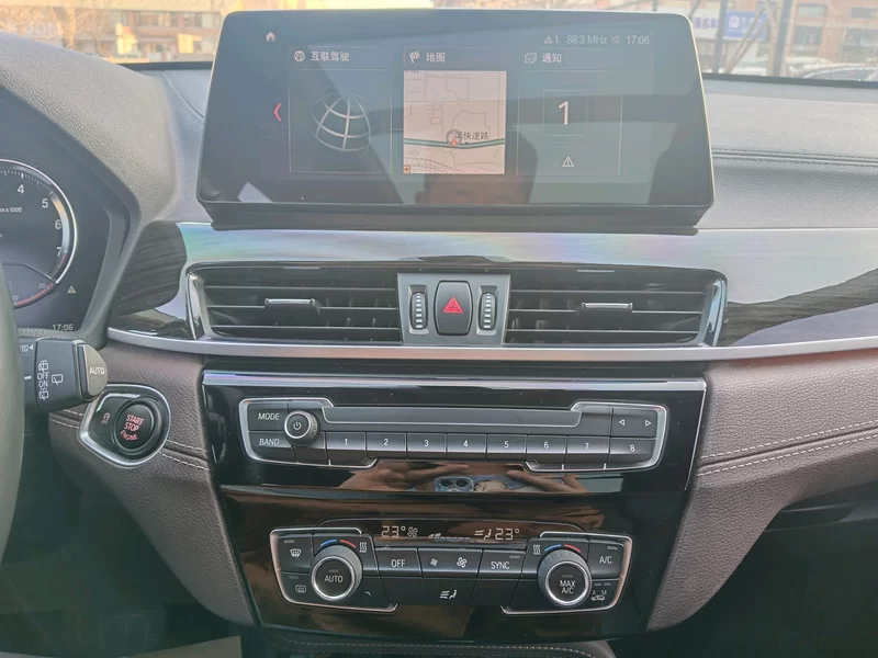 BMW X1 2020 car image #24