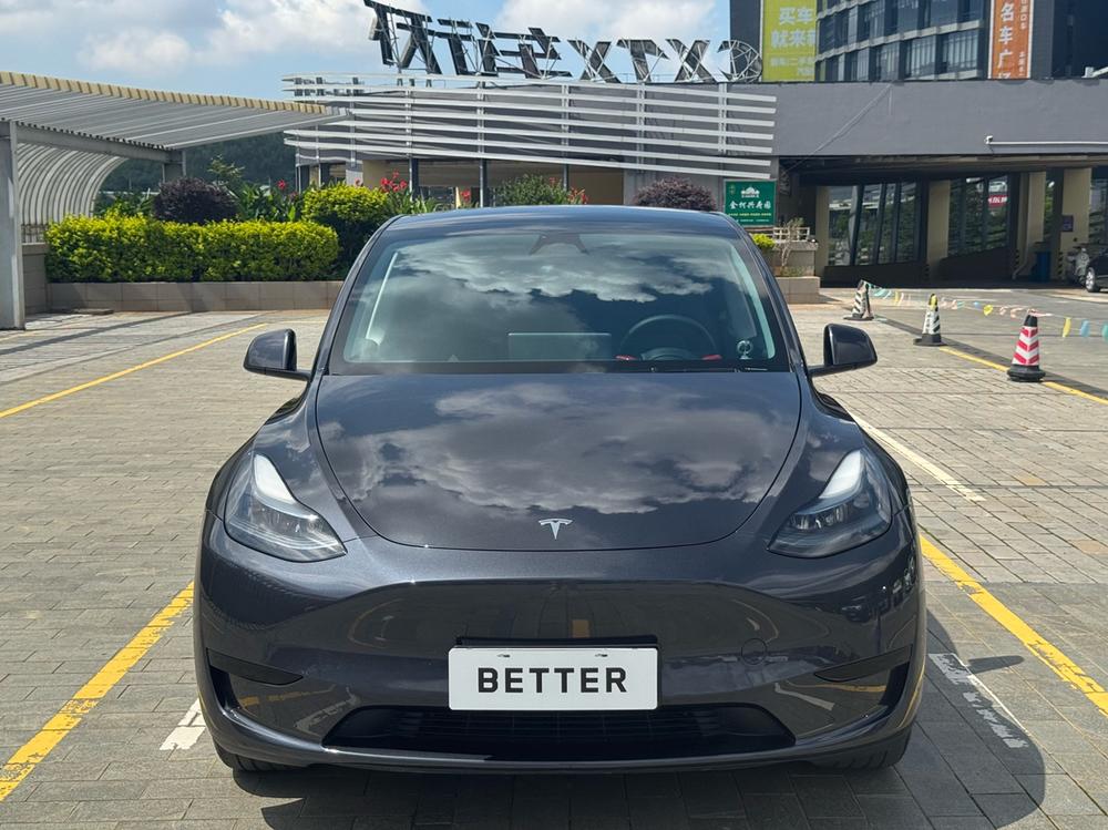 Tesla Model Y 2024 #2 Tesla Model Y 2024 car image #2