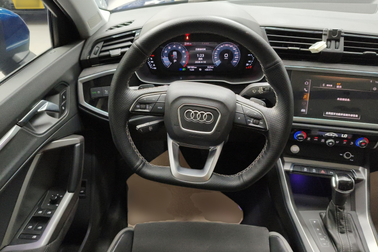 Audi Q3 2020 image de voiture #11