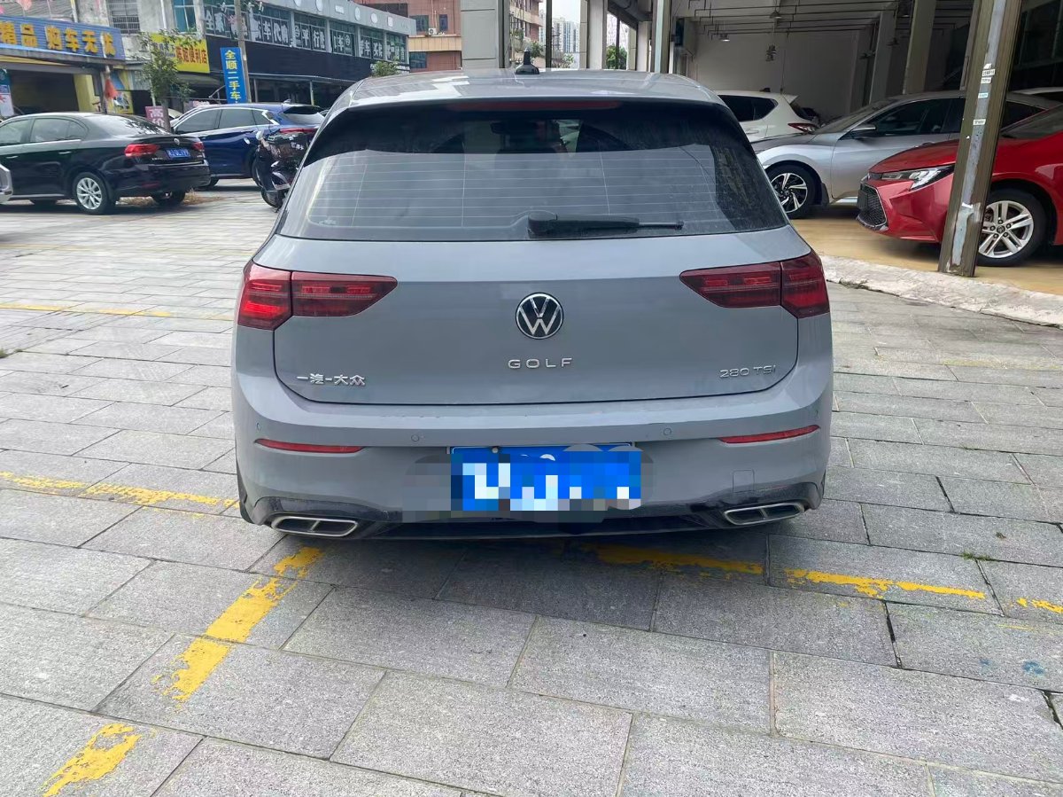 Volkswagen Golf 2022 car image #8