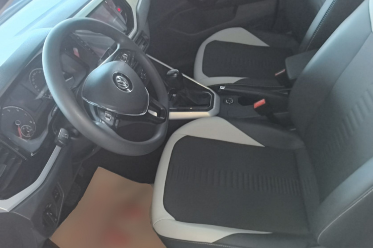Volkswagen Polo 2019 car image #15