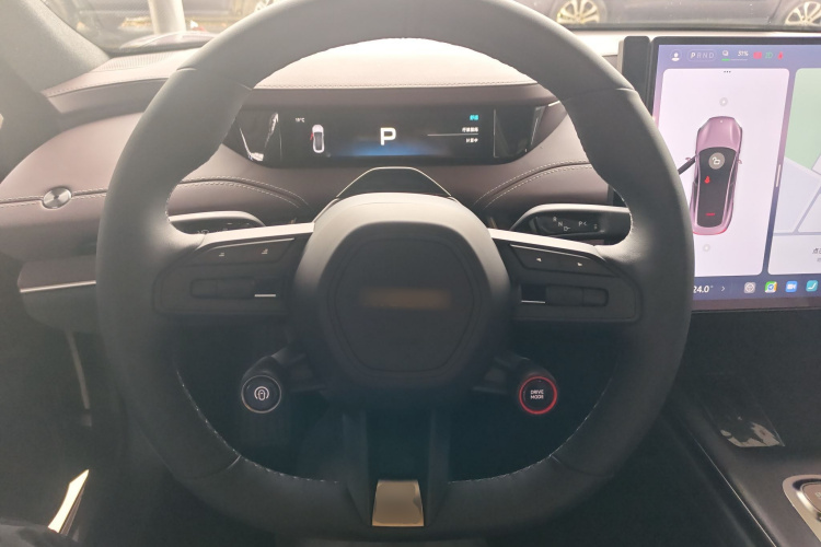 MI SU7 2025 immagine di auto #11