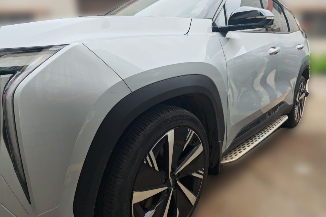 GEELY Boyue L 2023 car image 